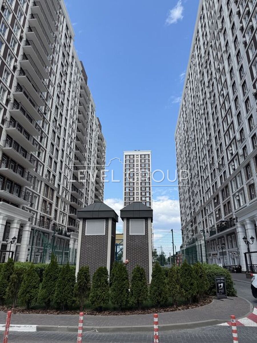 Михайла Максимовича вул. (Онуфрія Трутенка), 24в