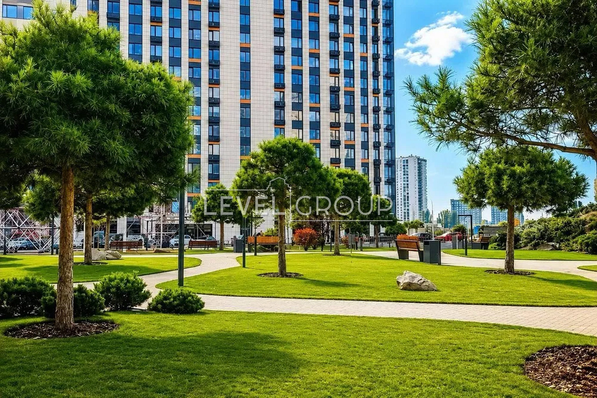 Academician Zabolotny St., 1