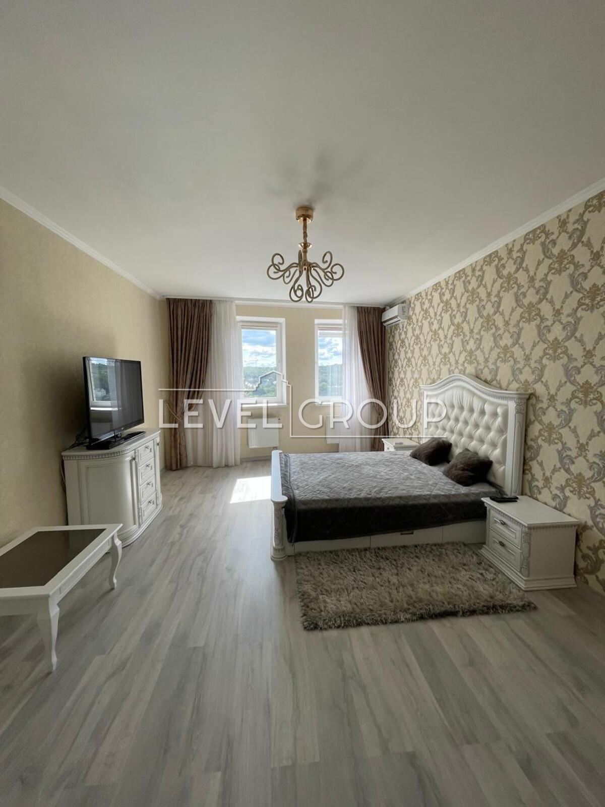 Голосіївська вул., 13А