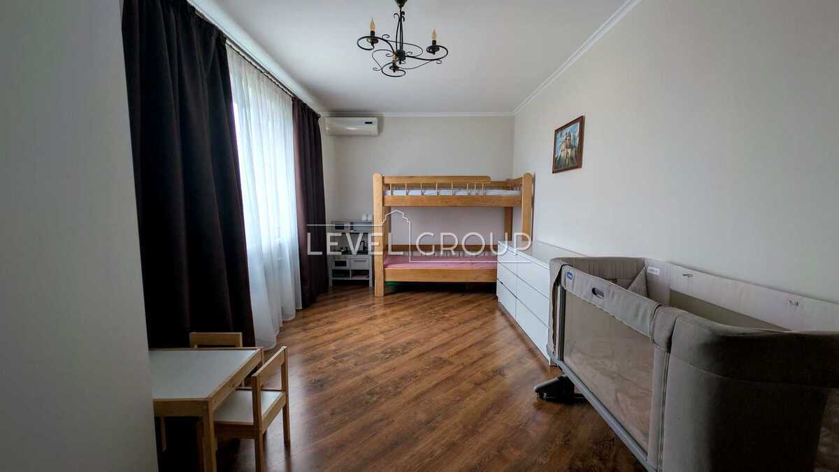 Йорданська вул. (Лайоша Гавро), 4А