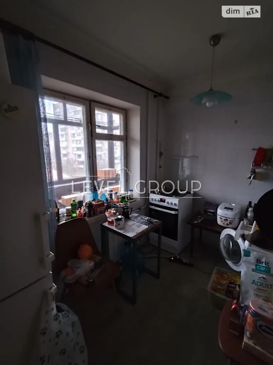 Оболонський просп., 7б