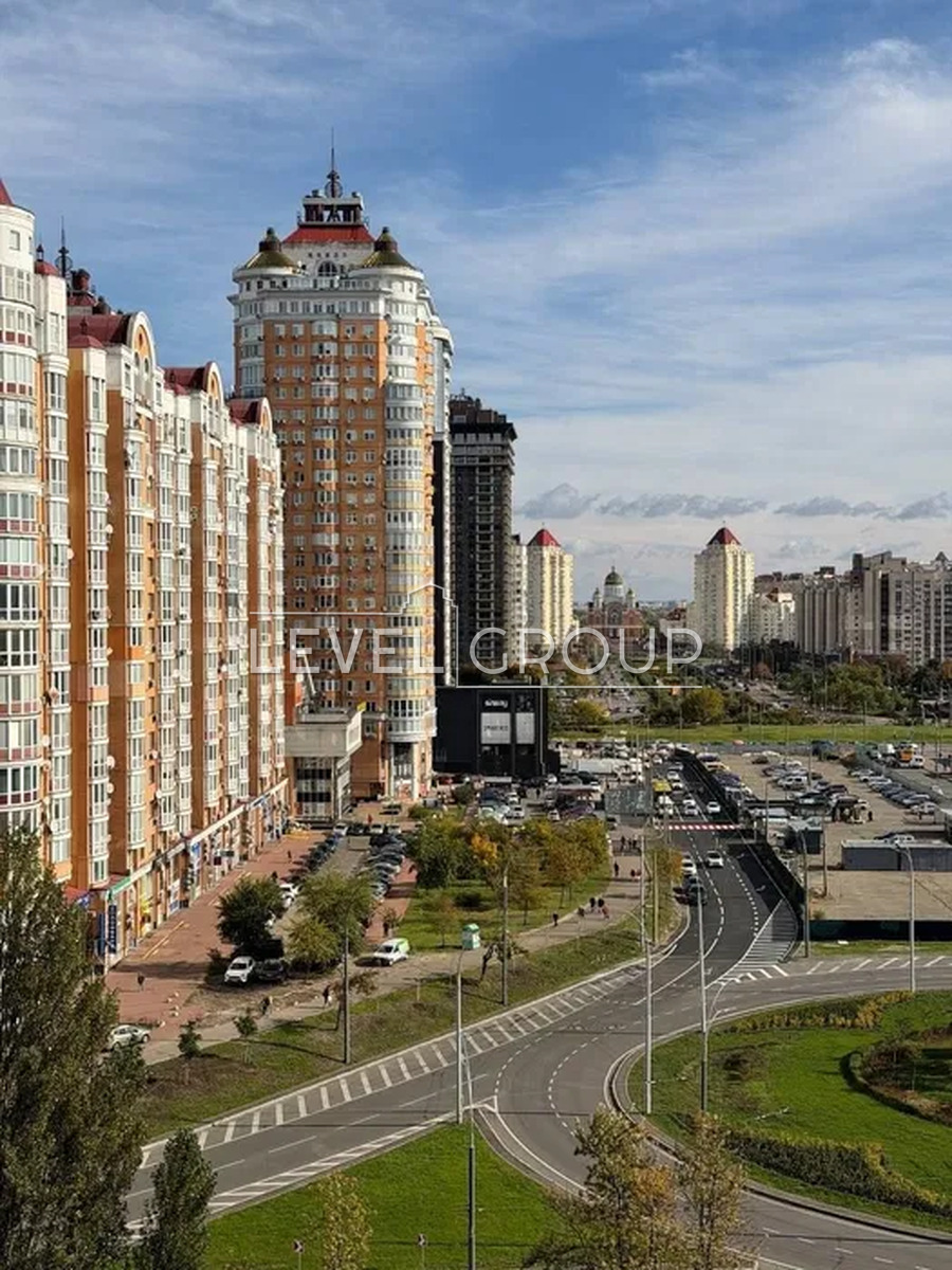 Левка Лукяненка вул. (Маршала Тимошенка), 13а