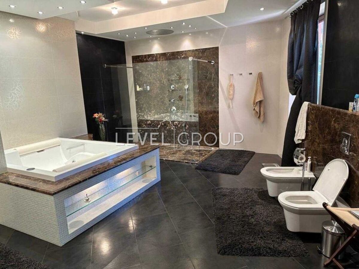 Шевченка, 18