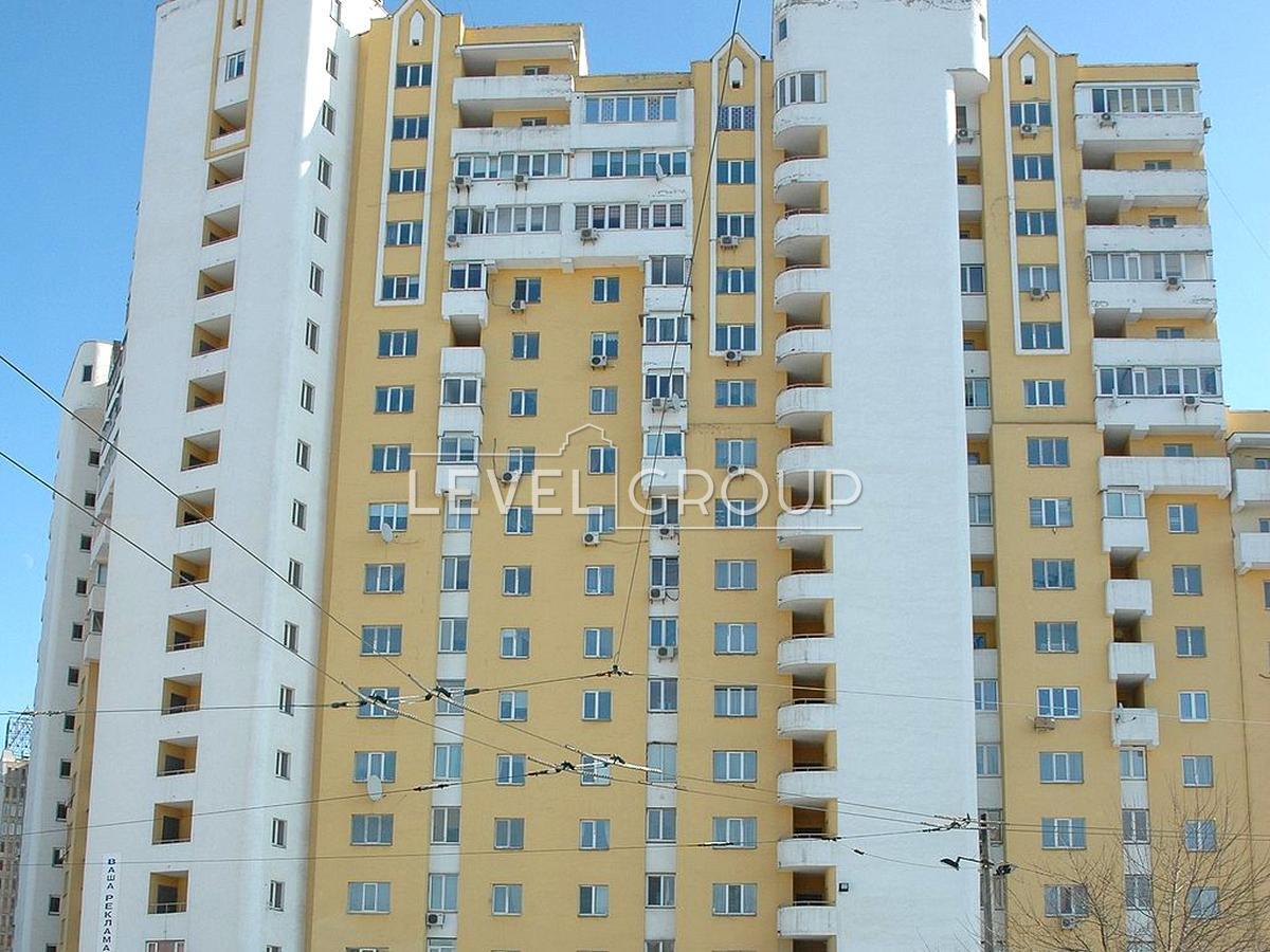 Борщагівська вул., 145