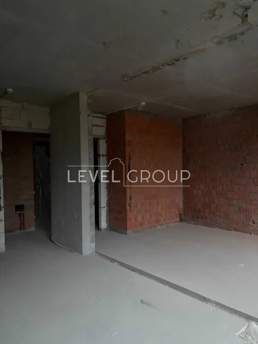 Квітки Цісик вул. (Гамарника), 32