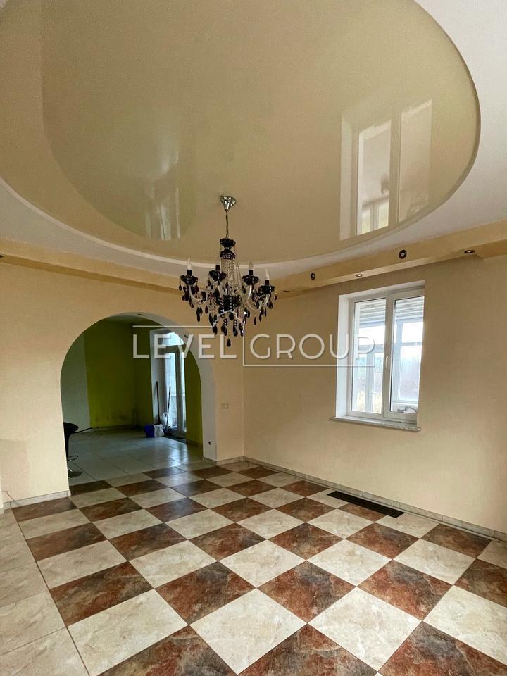 Vyshneva St., 72