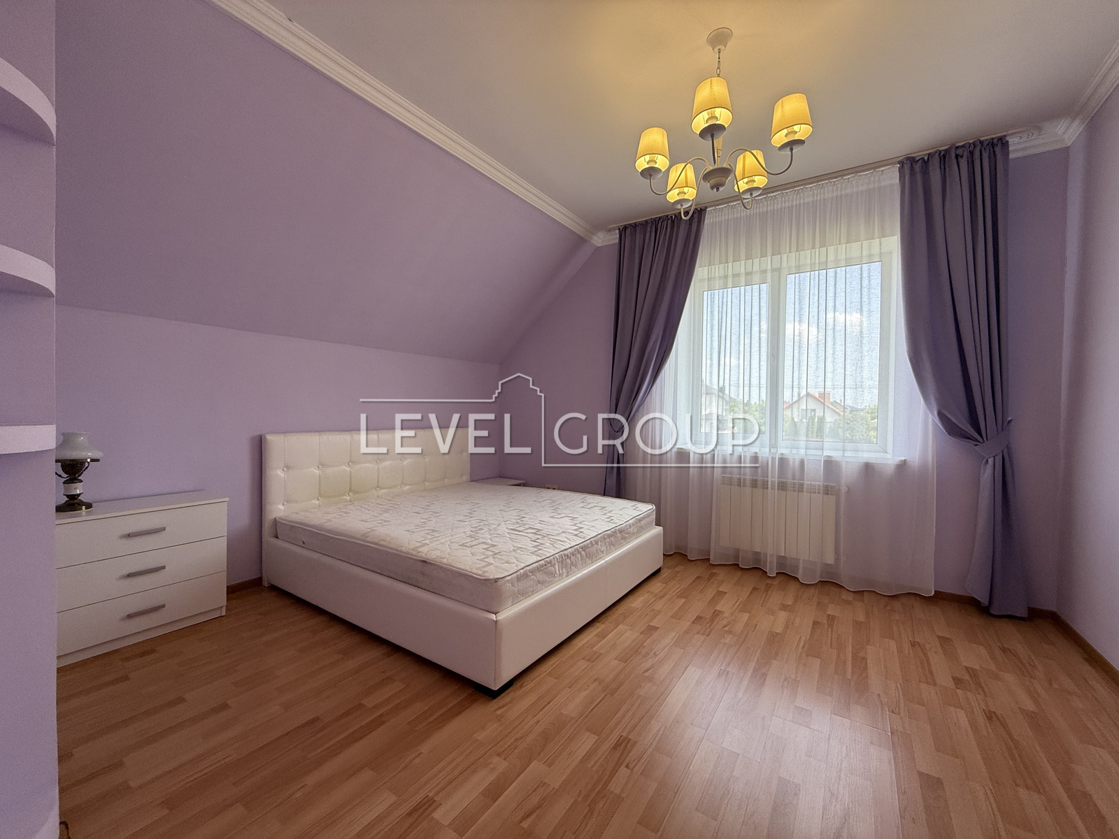 Миколаївська, 37