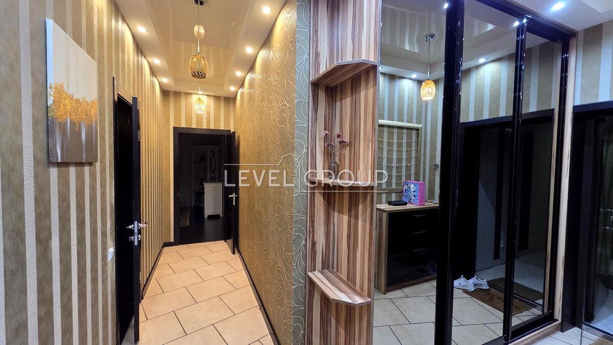 Dniprovska embankment, 14a