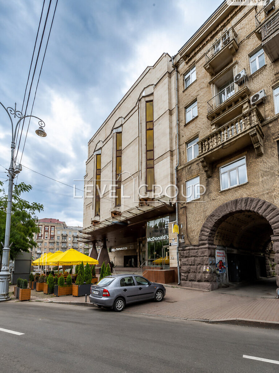 Velyka Vasylkivska St. (Chervonoarmiyska), 20