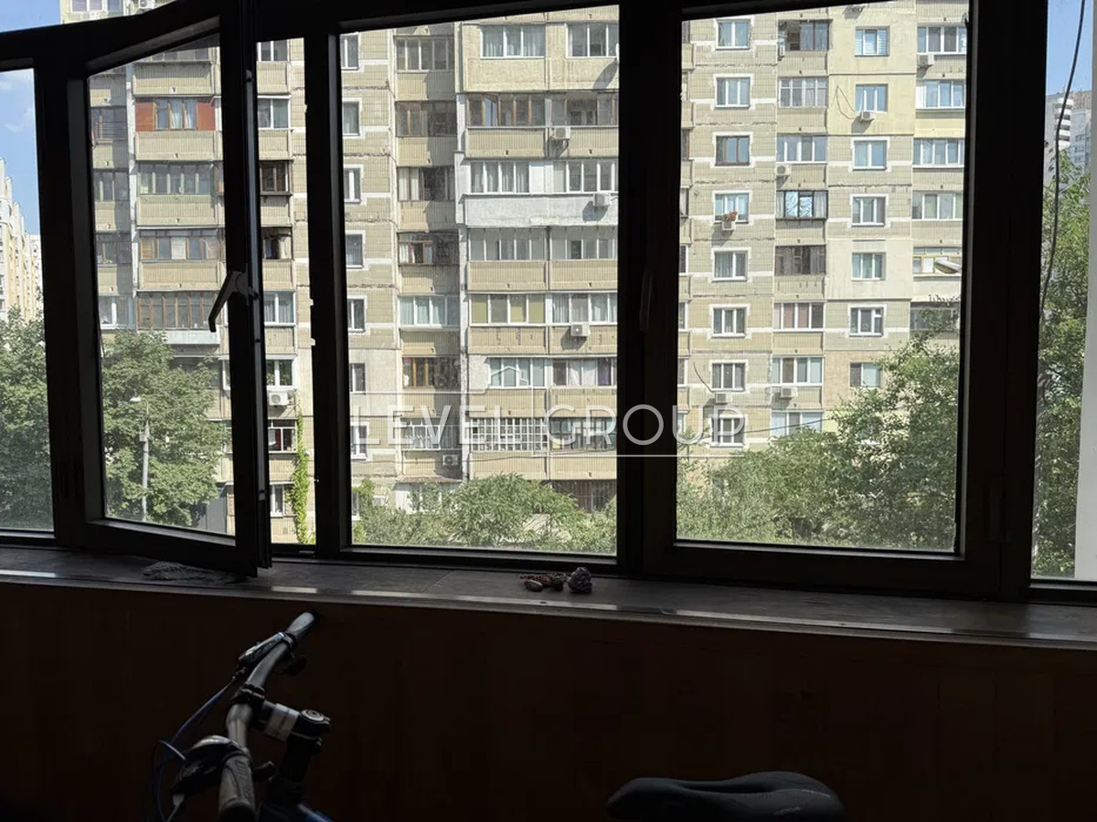 Княжий Затон вул., 7