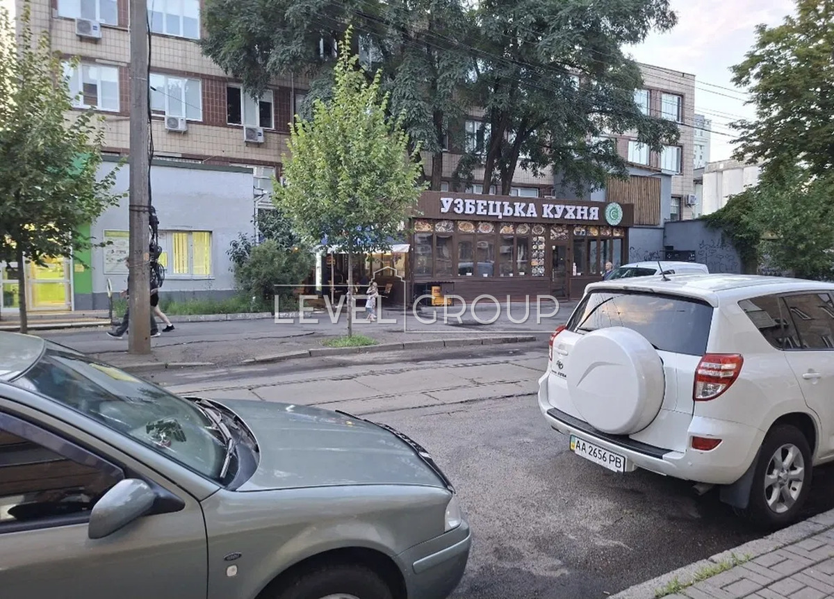 Konstantinivska St., 63/12