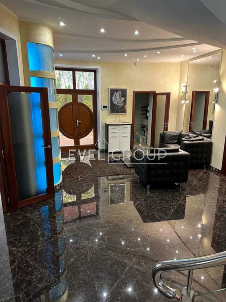 Шевченка, 18