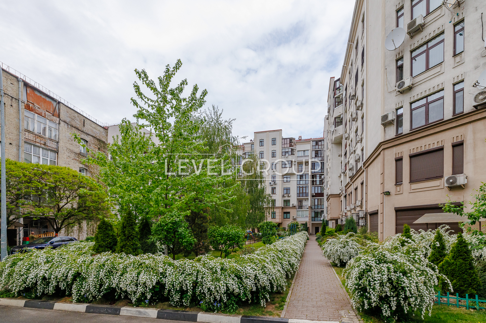 Щекавицька вул., 30/39
