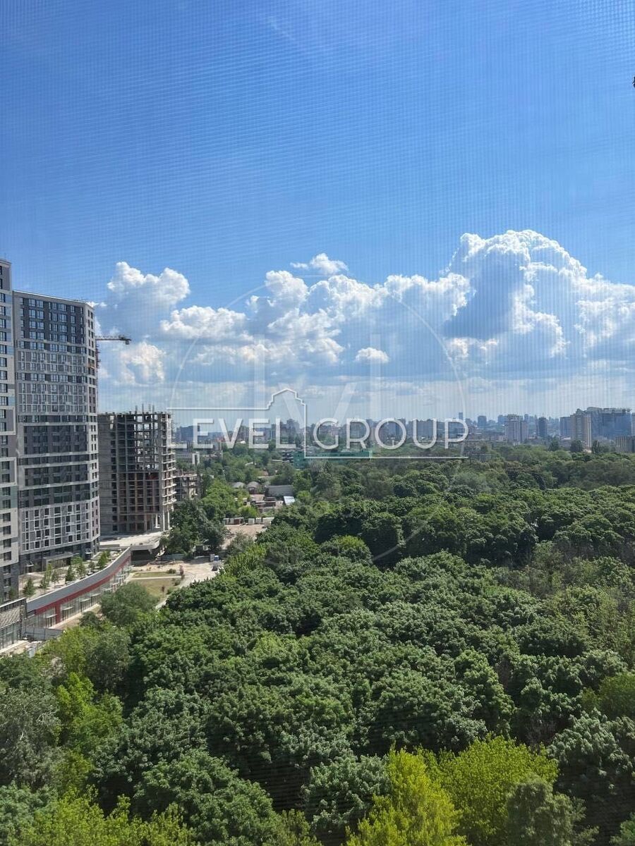 Молдавська вул., 2