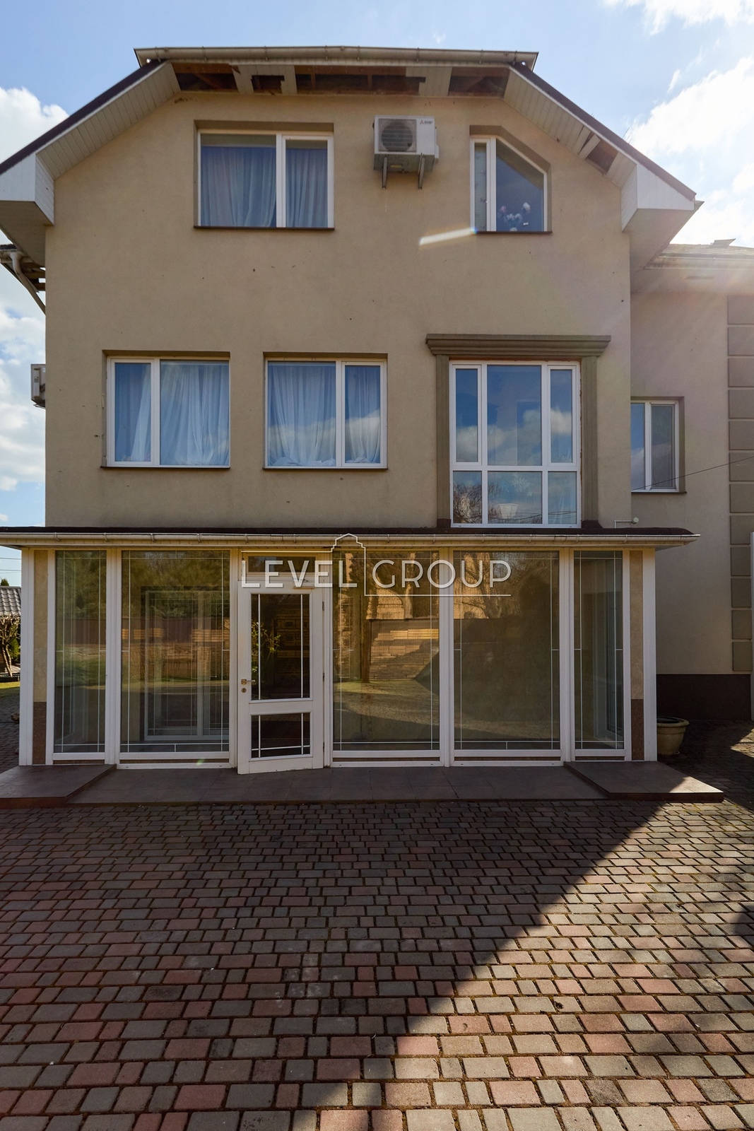 Ірпінська вул., 32