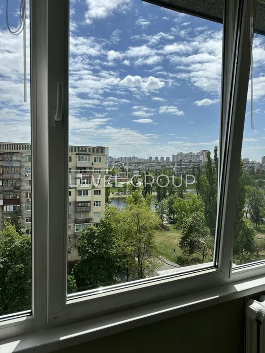Ентузіастів вул., 19/1