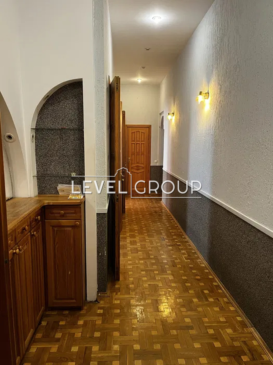 Olesya Honchara St., 90/92