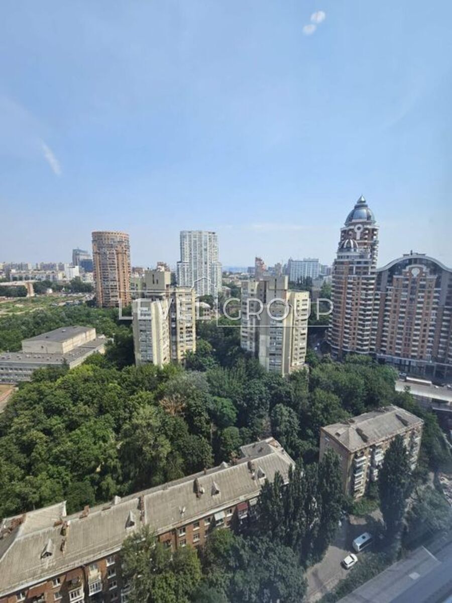 Lesia Ukrainka Blvd., 7v