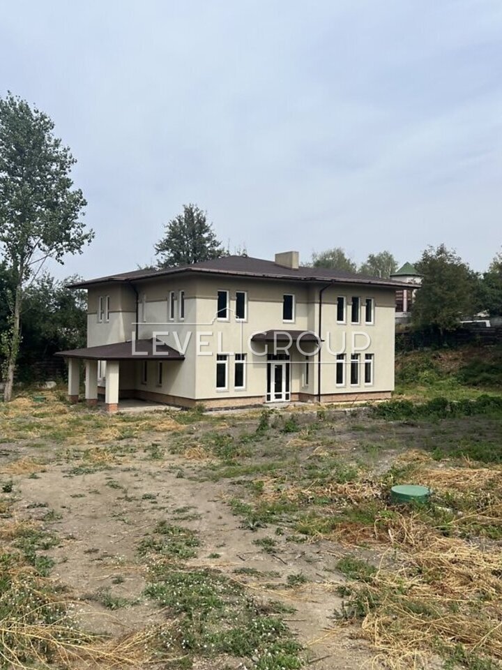 Вишнева вул.