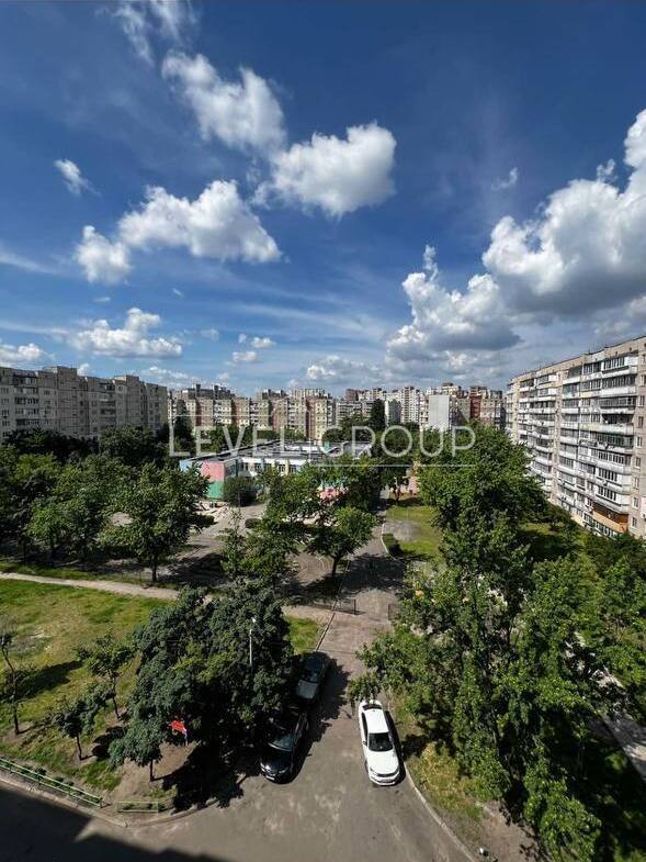 Architect Verbytskyi St., 8