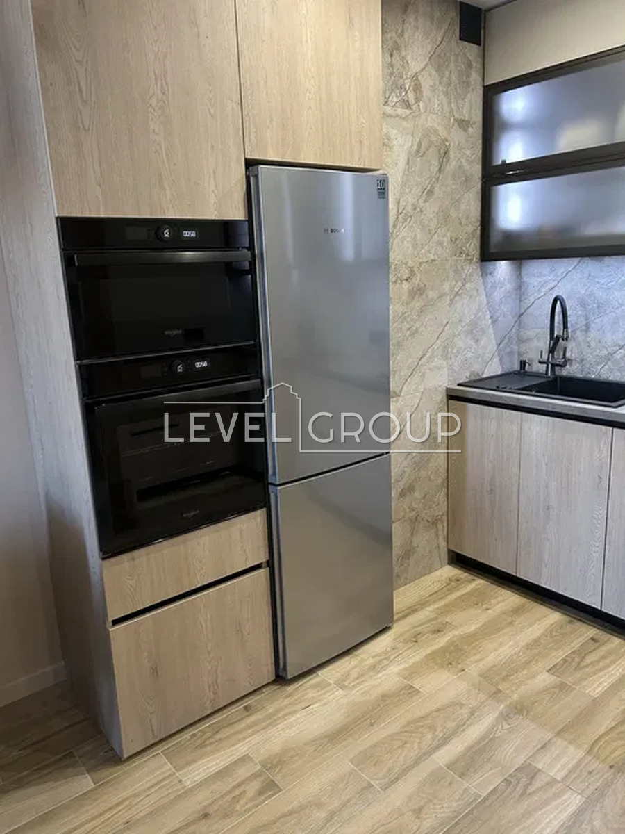 Oleksandra Olesia St., 9a