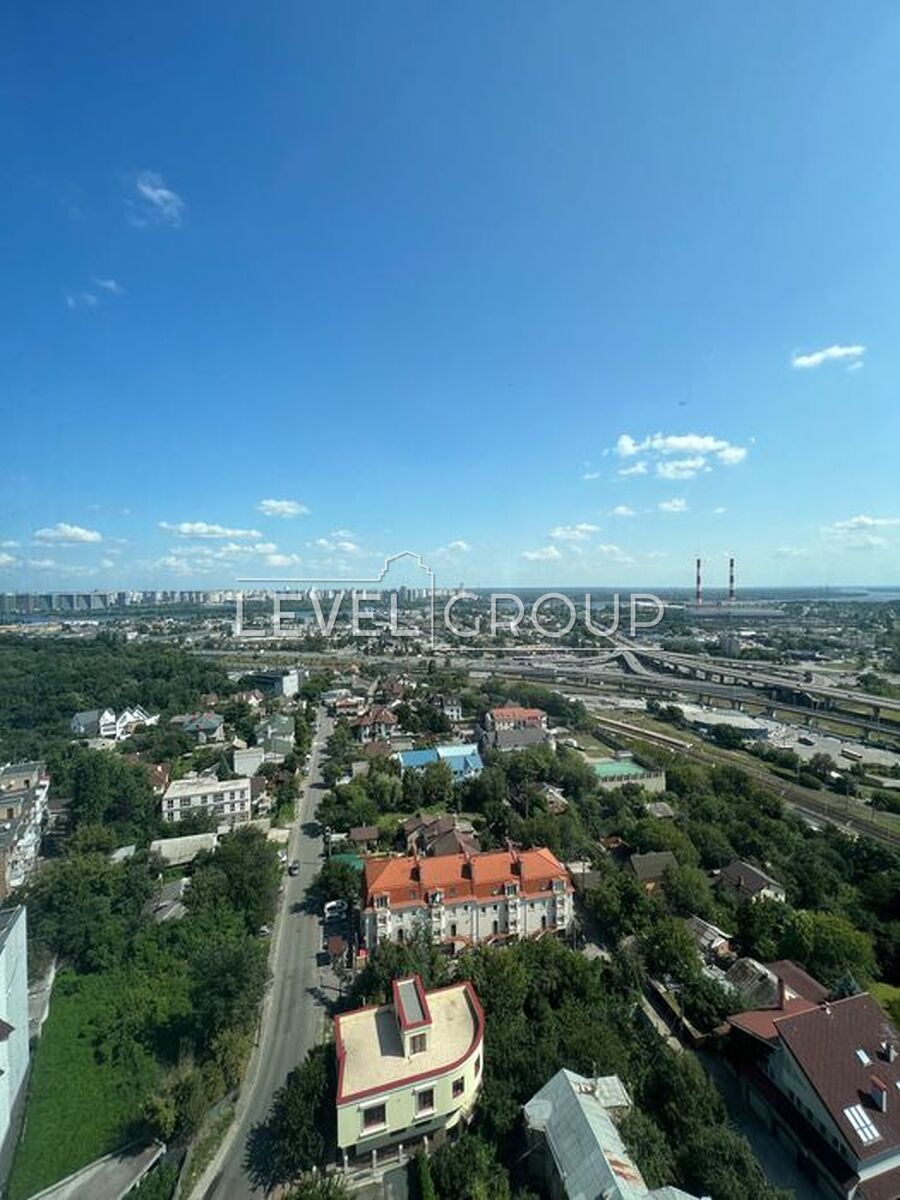 Звіринецька вул., 70а