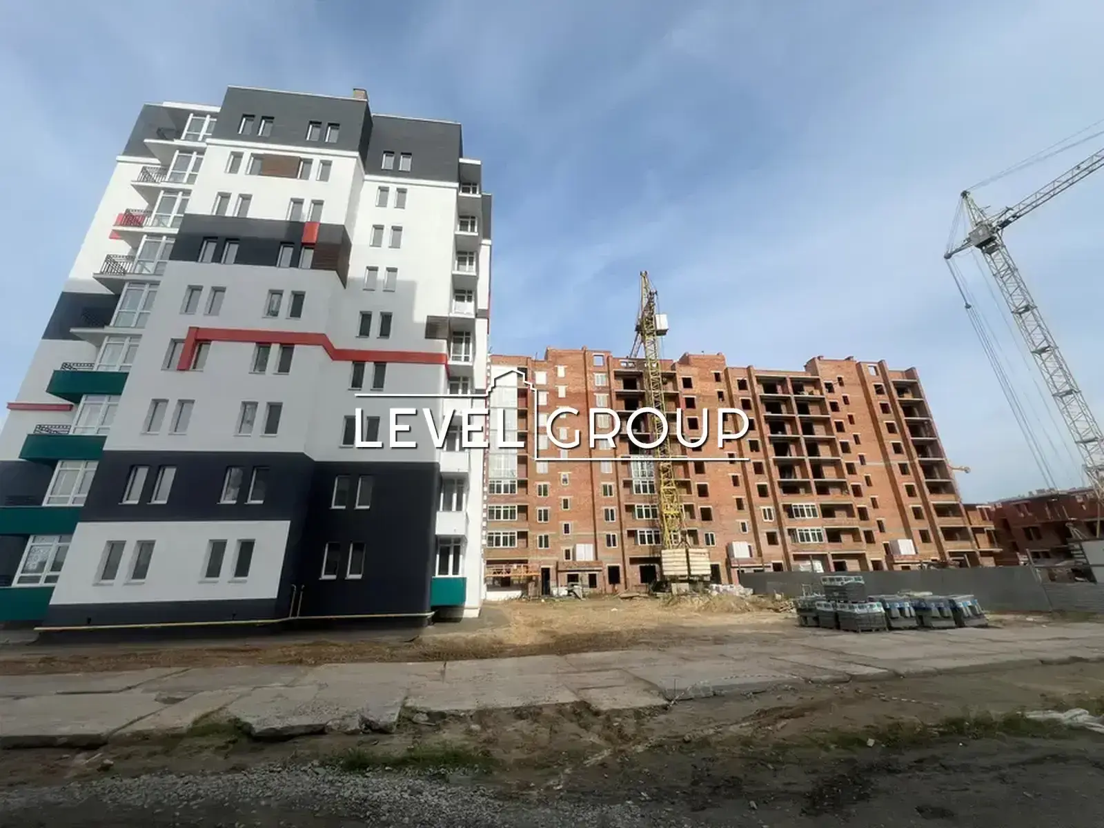 Амосова вул., 4