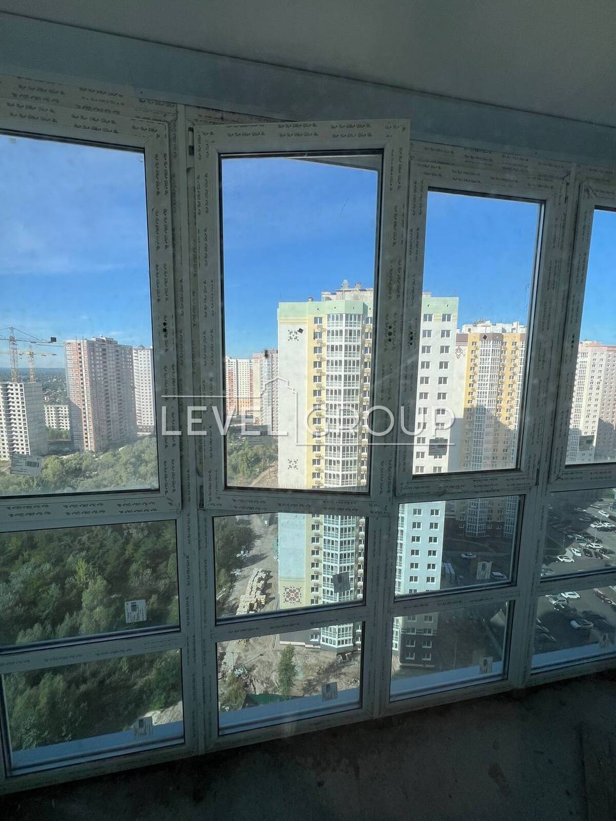 Бориса Гмирі вул., 22б