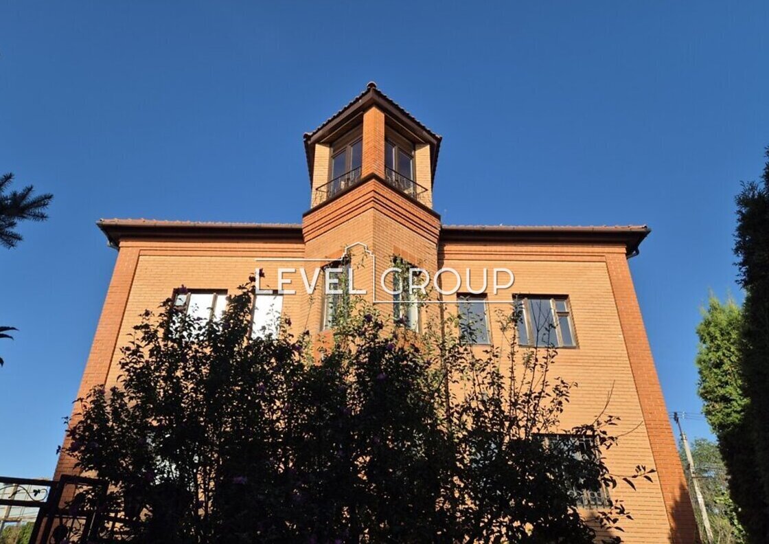 Hrushevskoho St., 46