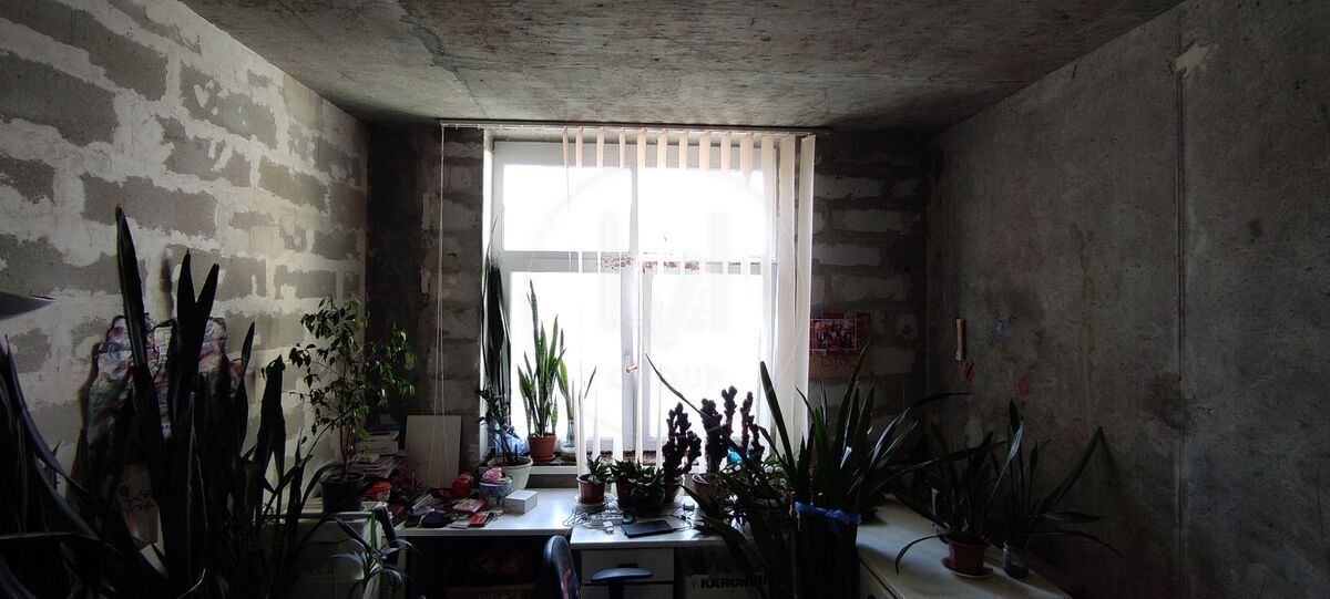 Драгоманова вул., 40ж