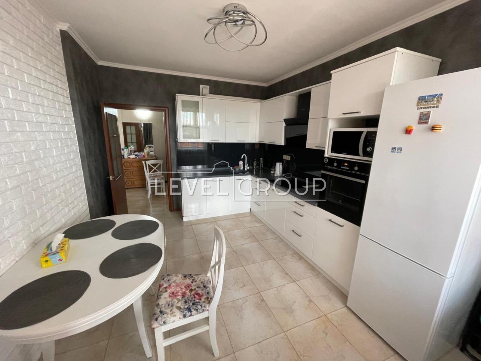 Голосіївська вул., 13А