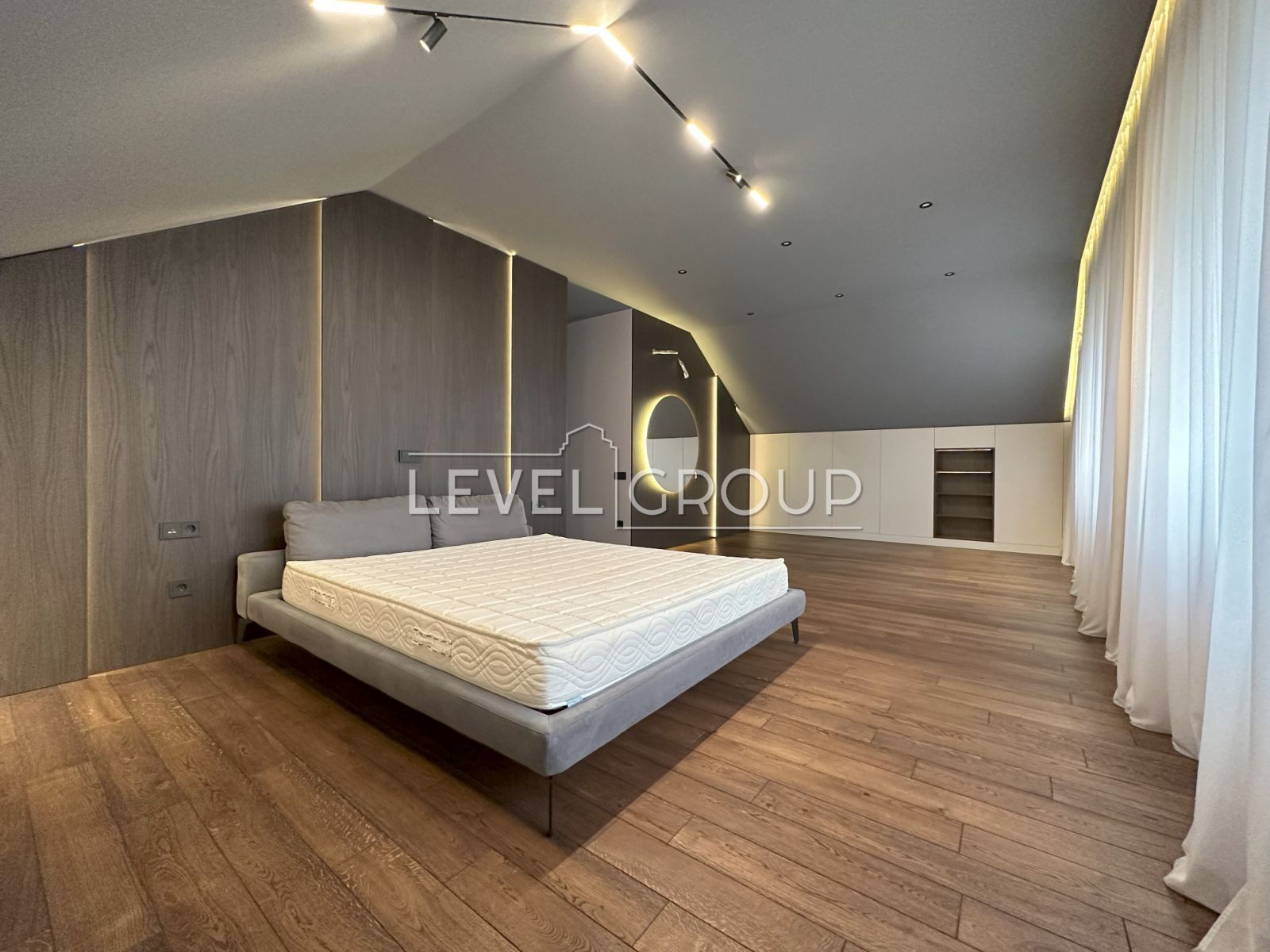 Узліссівська, 10