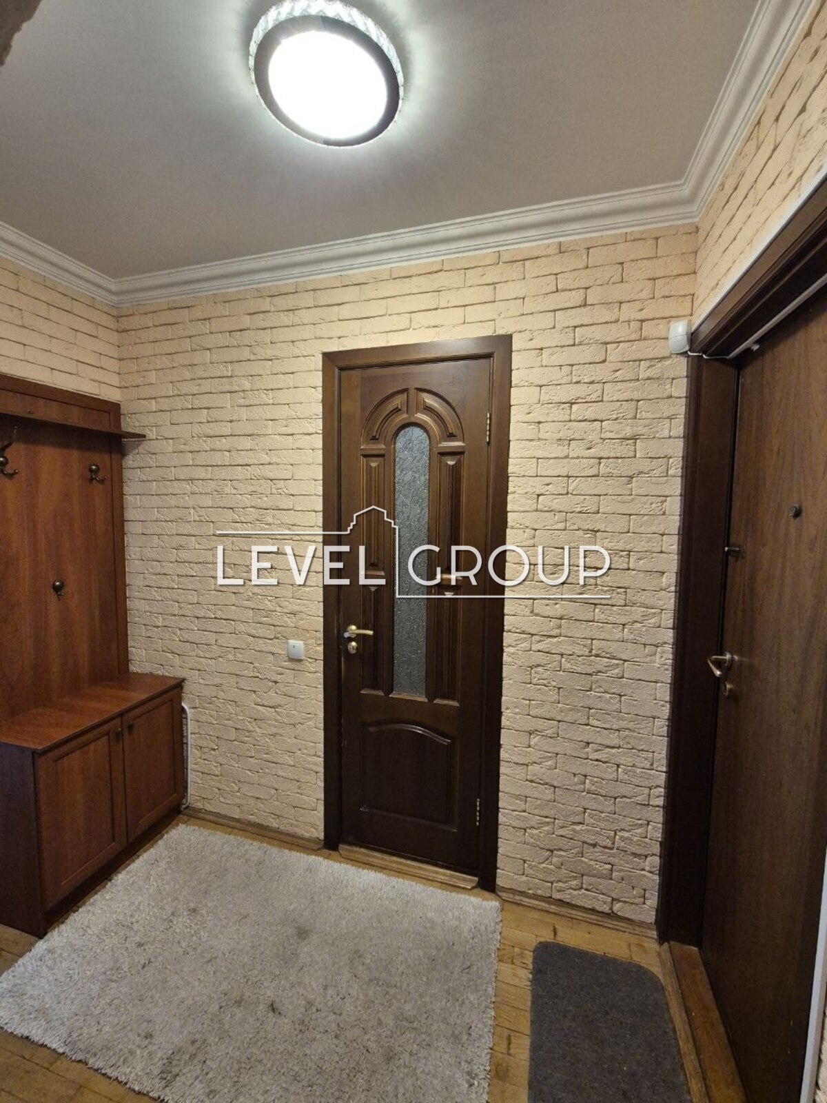 Svobody Ave., 28b