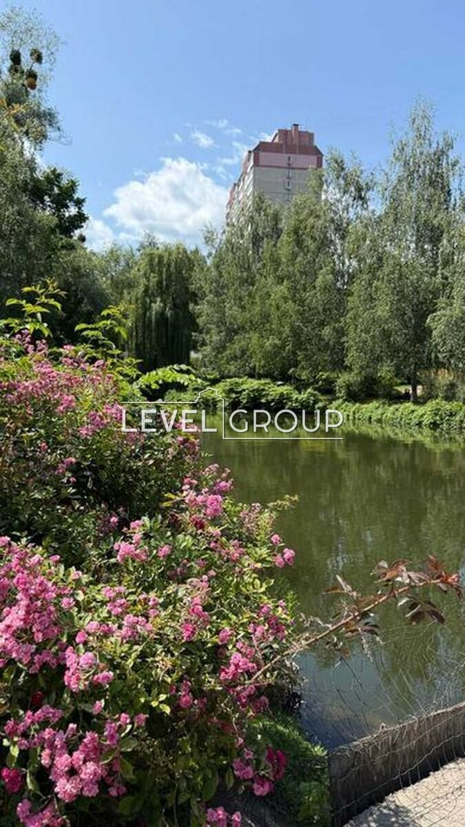 Вишгородська вул., 45