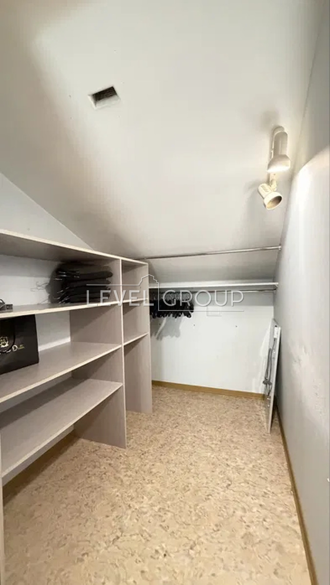 Yaroslaviv Val St., 21A