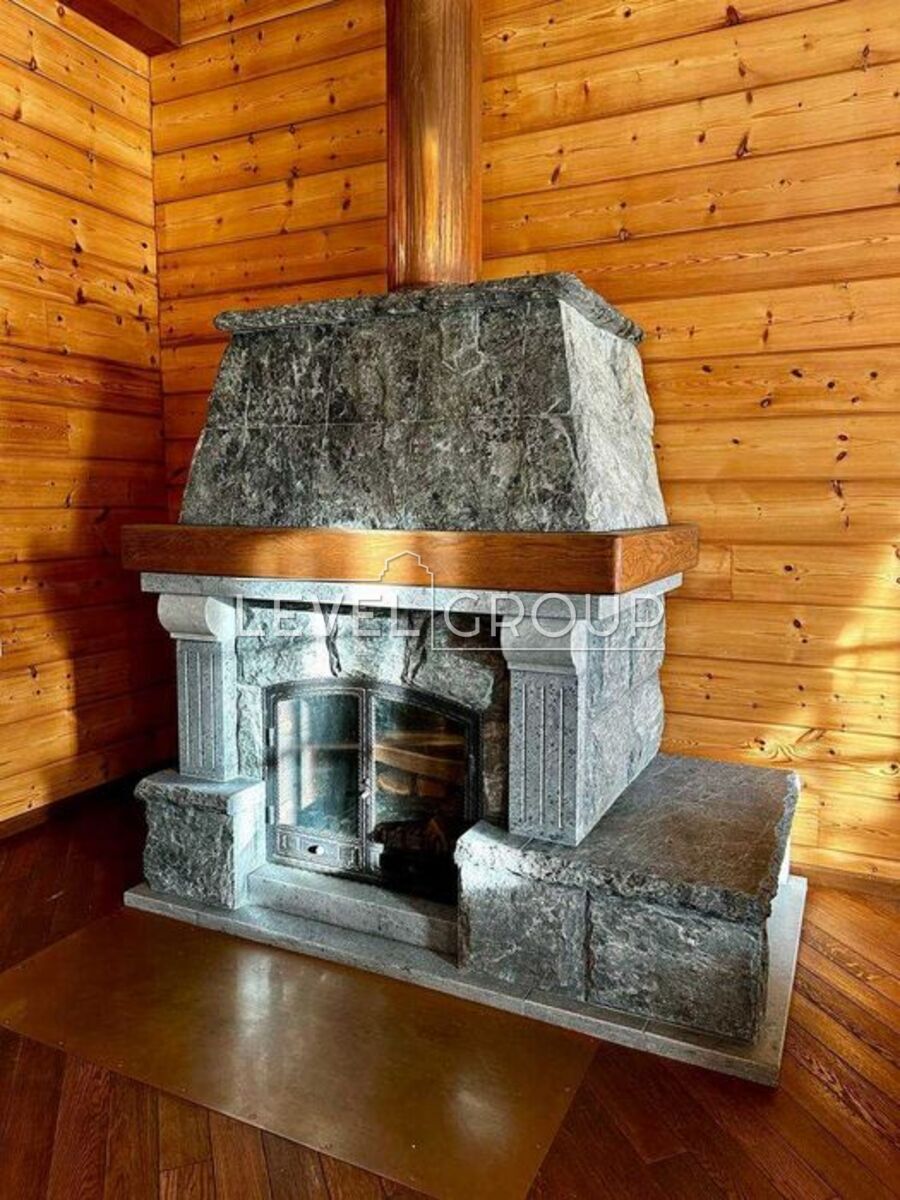 Лісна, 14