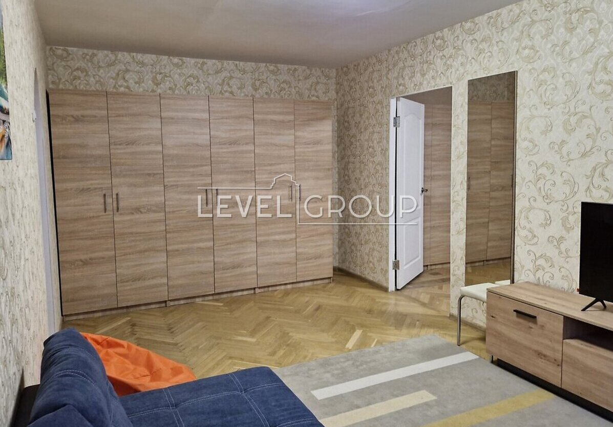 Петра Радченка вул., 21а