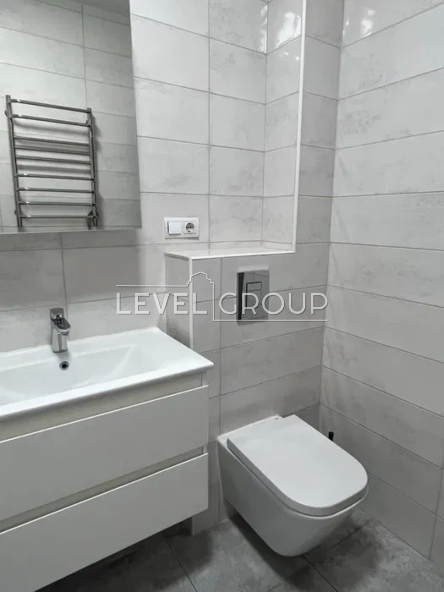 Symona Petliura St., 21b