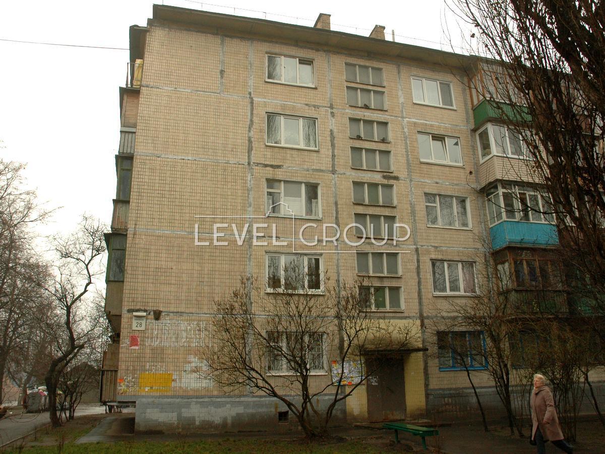 Соломянська вул., 28