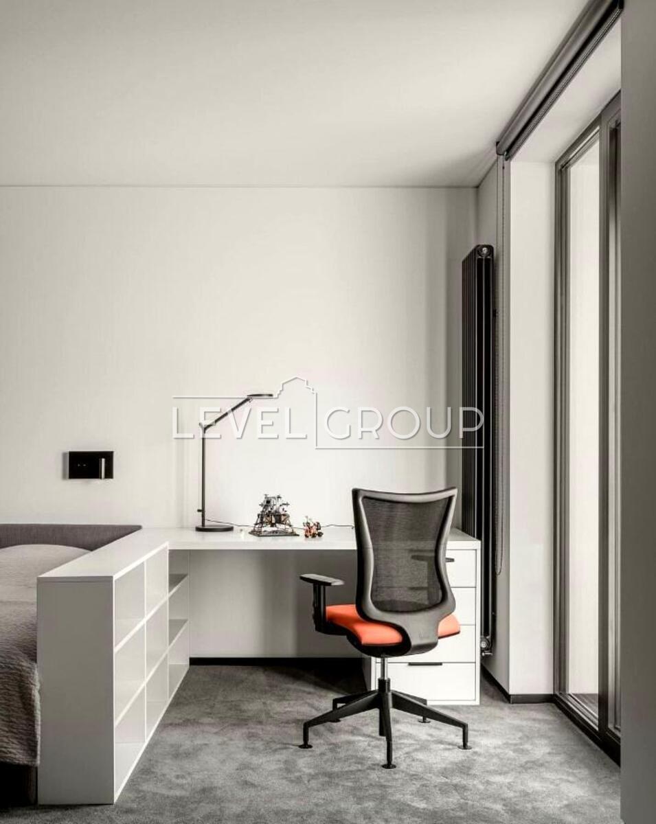 Ділова вул. (Димитрова), 2в