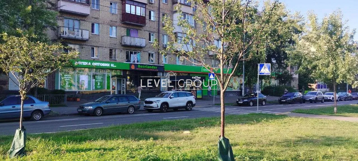 Верховної Ради бульв., 26