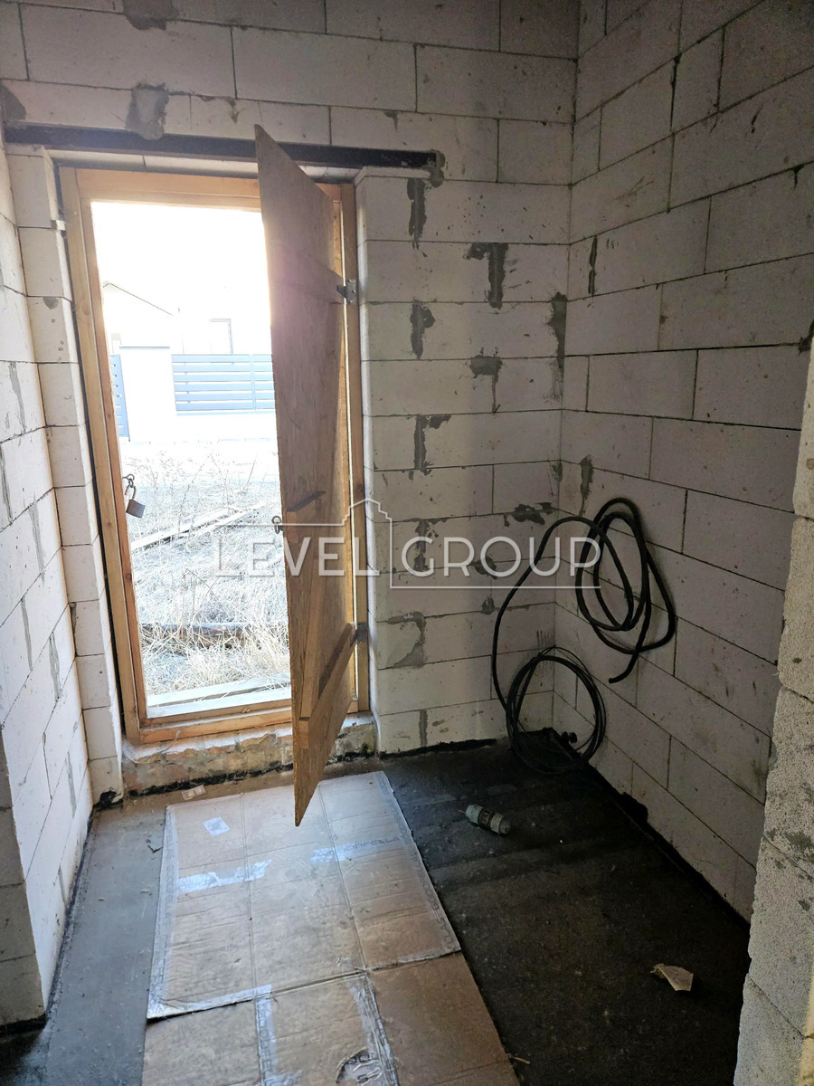 Видова вул., 1