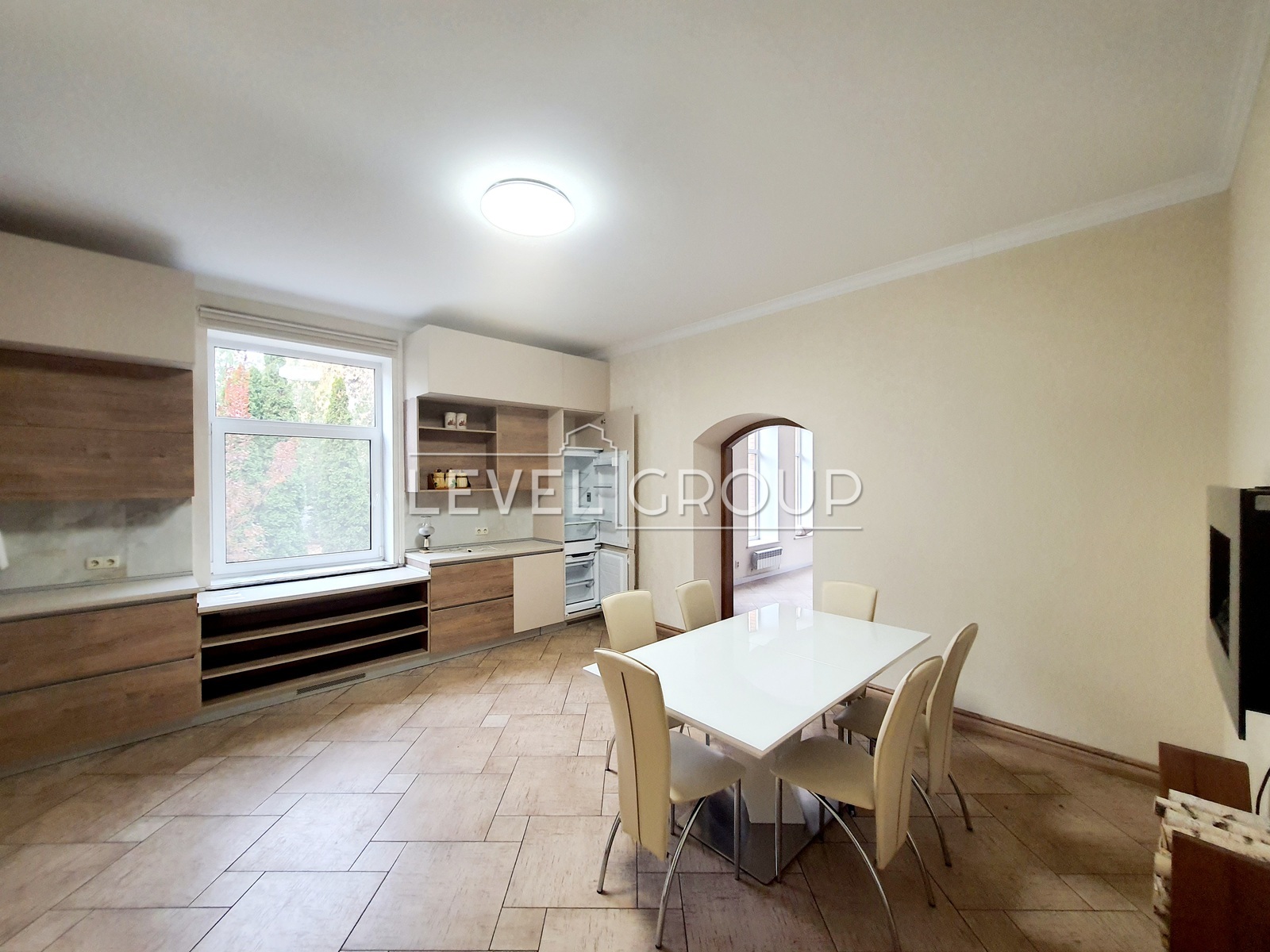 Соловяненка, 125