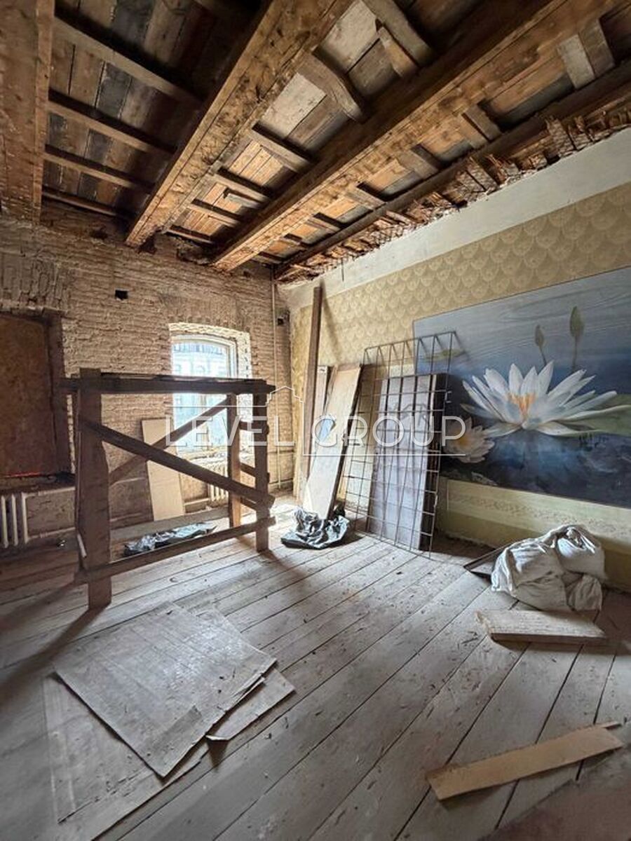 Велика Васильківська вул. (Червоноармійська), 12
