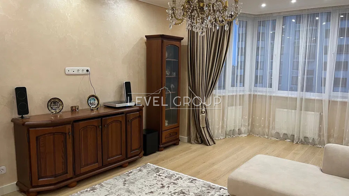Юлії Здановської вул. (Михайла Ломоносова), 71Б