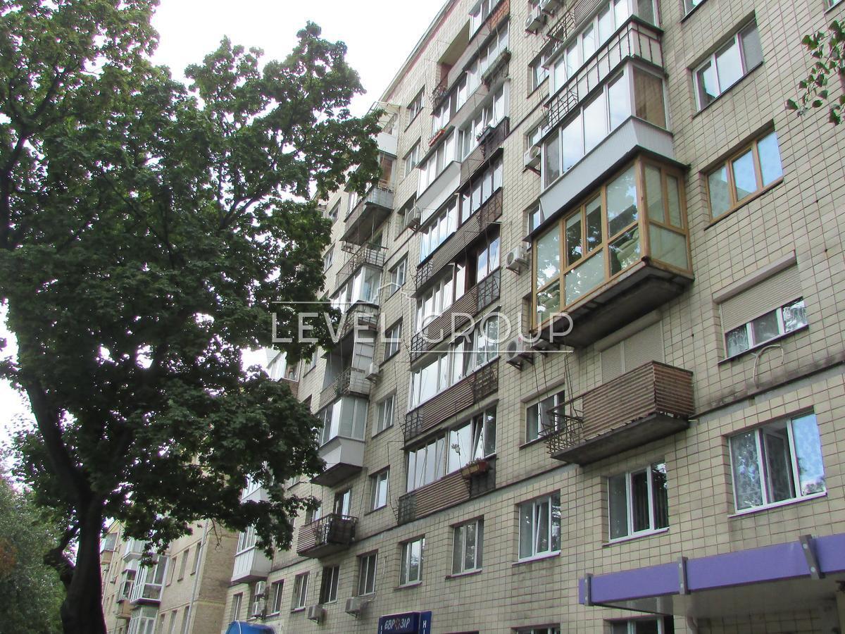 Івана Мазепи вул., 24