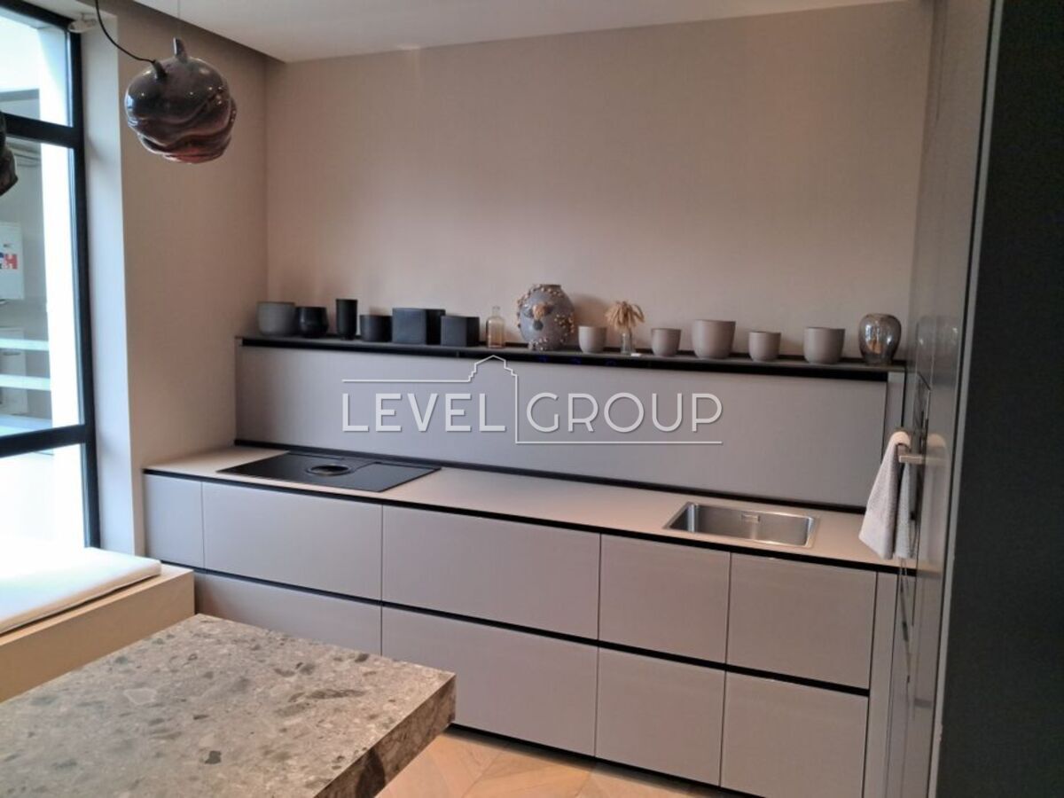 Андрія Верхогляда вул. (Михайла Драгомірова), 5