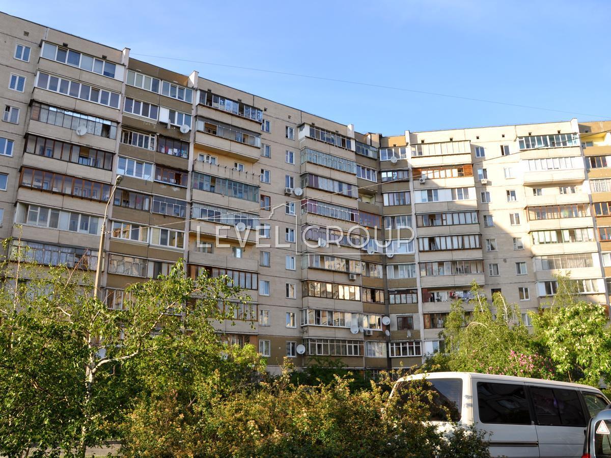 Милославська вул., 23