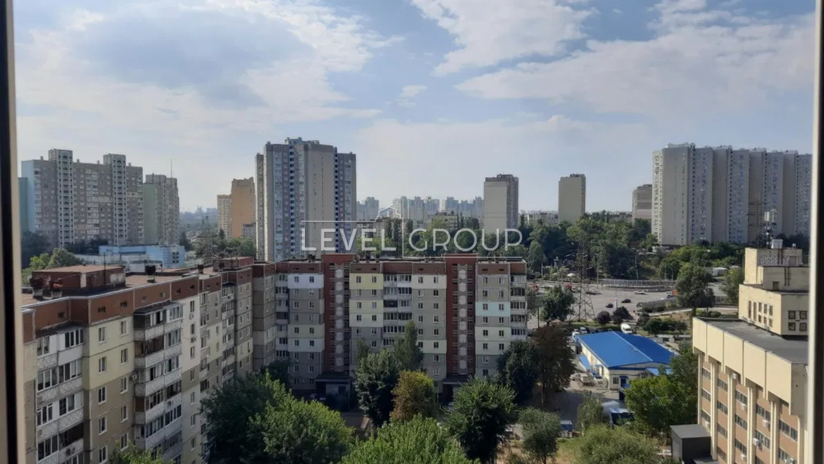 European Union Ave. (Pravdy), 10a