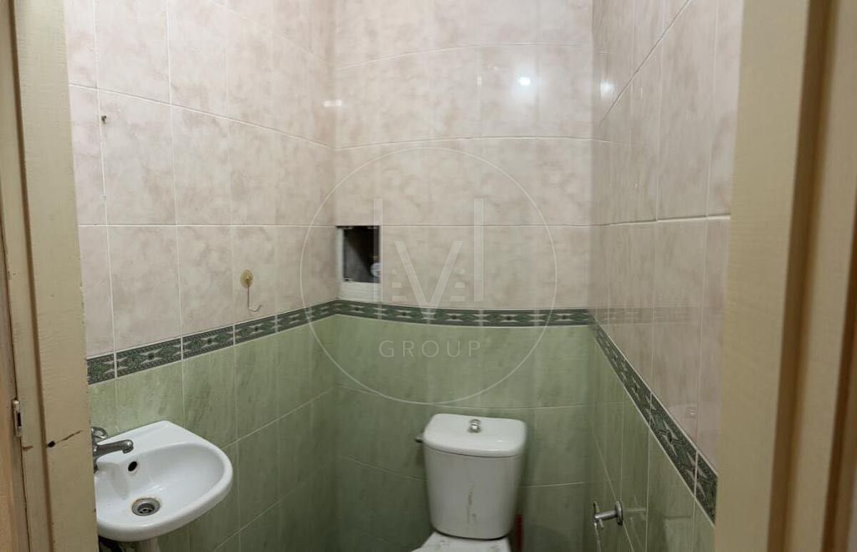 Дарницький бульв., 3